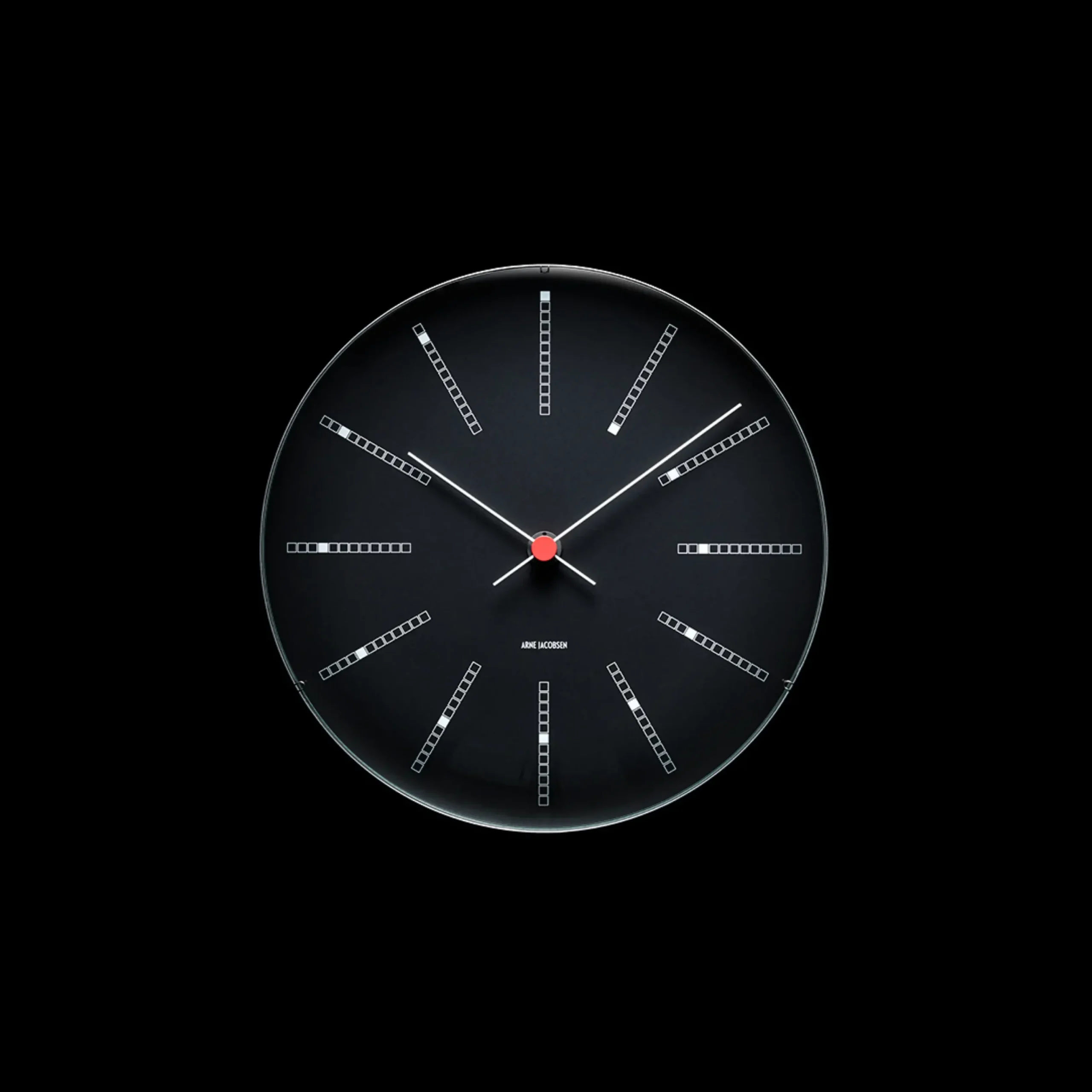 Arne Jacobsen Clocks Vægur Ø21 cm i sort | Køb her