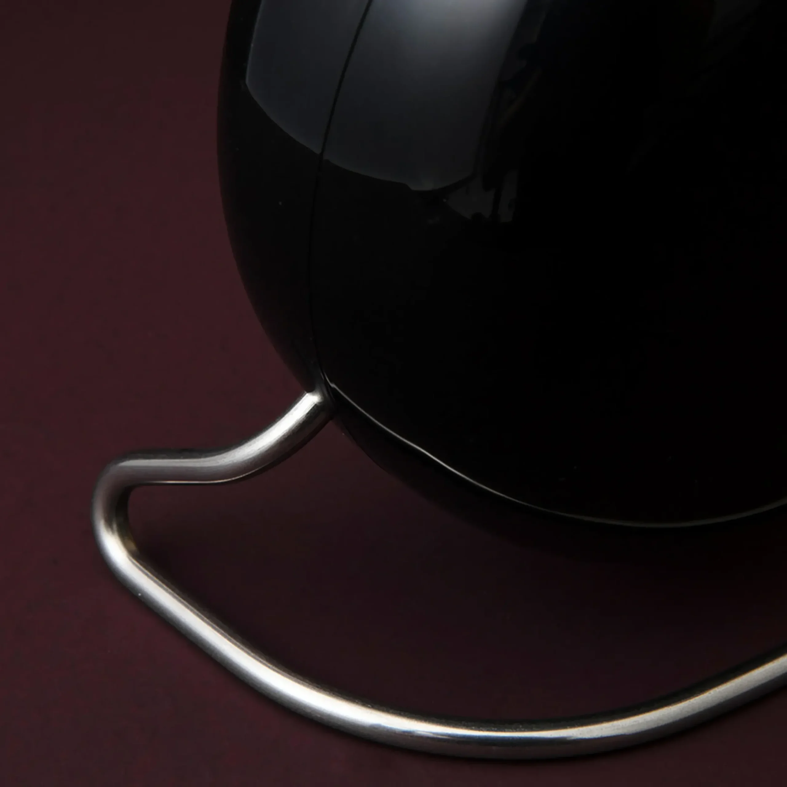 Arne Jacobsen Roman Bordur Ø11 cm hvid/sort | Køb her
