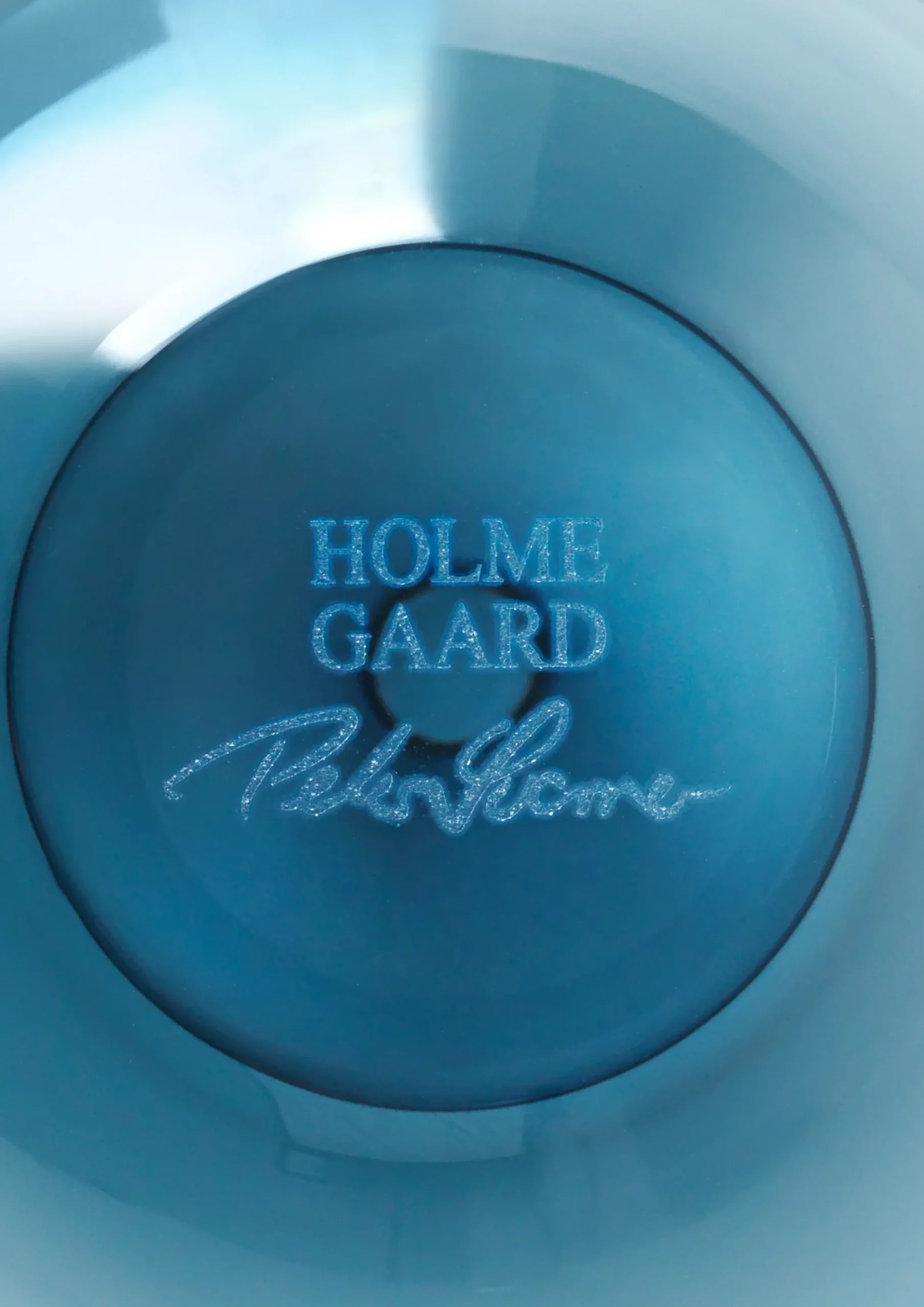 Holmegaard Vase H11.5 cm i blå fra serien Cocoon | Køb her