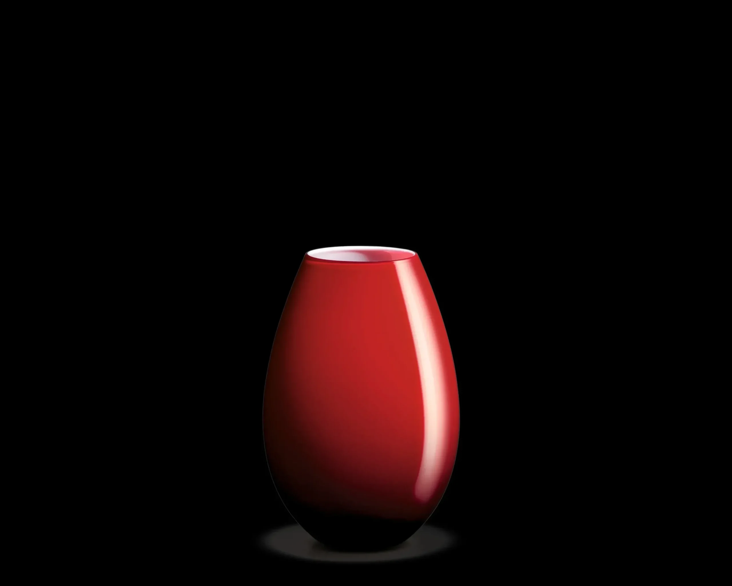 Holmegaard Vase H20.5 cm i rød fra serien Cocoon | Køb her