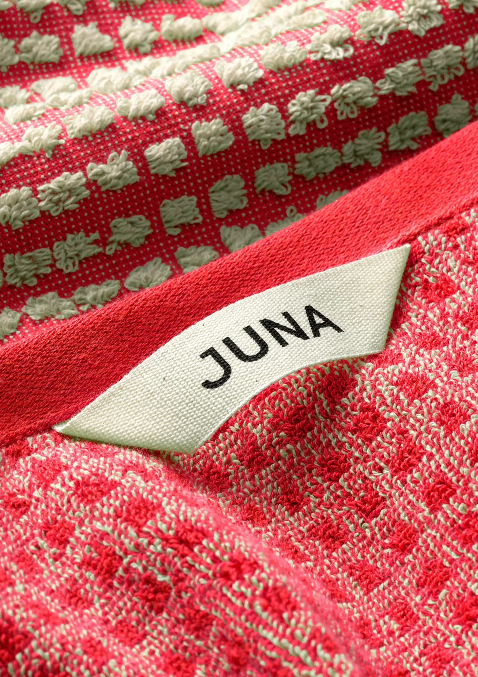 JUNA Check Håndklæde 70x140 cm rød/sand | Køb hos os