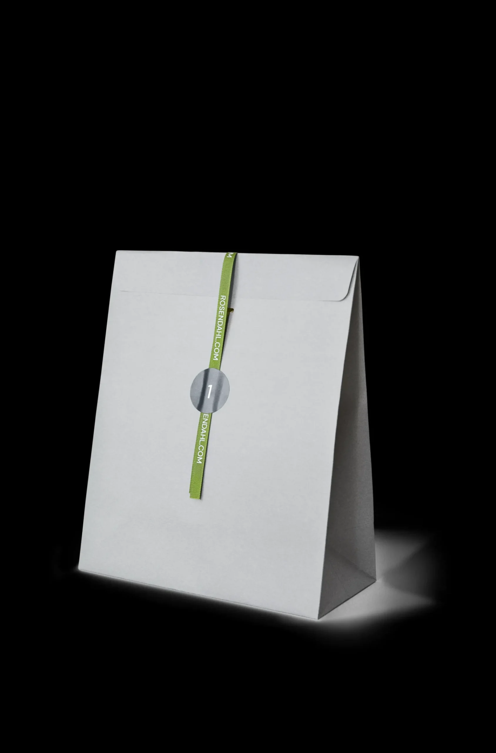 Kay Bojesen Adventskalender 2024 i grå fra serien Giftbox