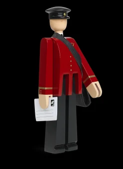 Kay Bojesen Postmand H20 cm i sort fra serien Figurines
