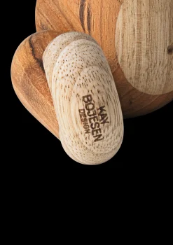 Kay Bojesen x DBU Abe Kvinde 2024 lille teak/limba | Køb her