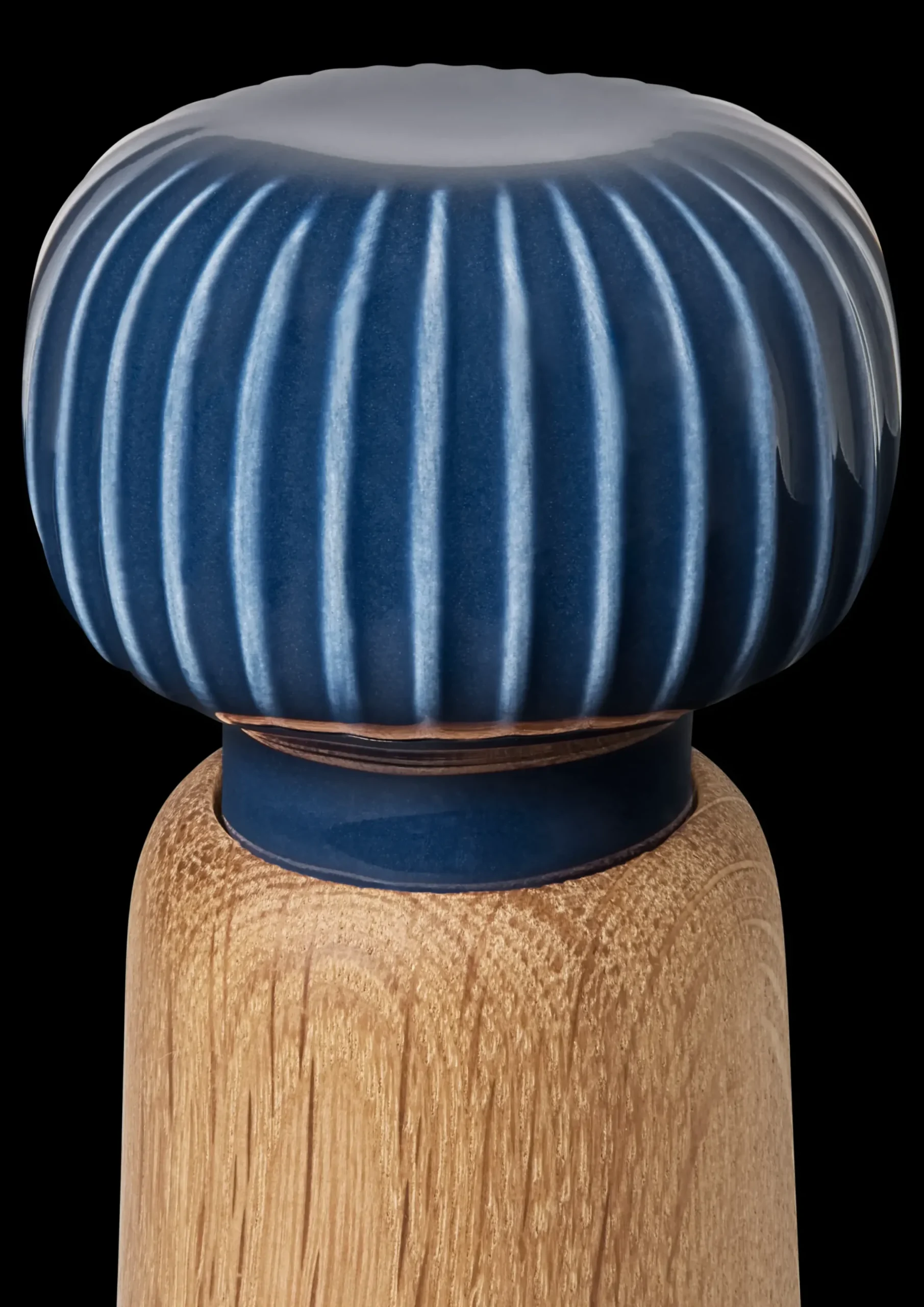 Kähler Hammershøi Kværn H18.5 indigo (17208) | Køb her