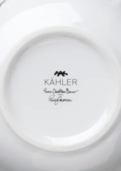 Kähler Hammershøi Poppy Vase H21 hvid m. deko | Køb her