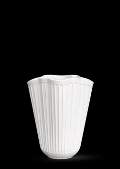 Kähler Unfold Vase H16.5 cm i hvid fra serien Hammershøi