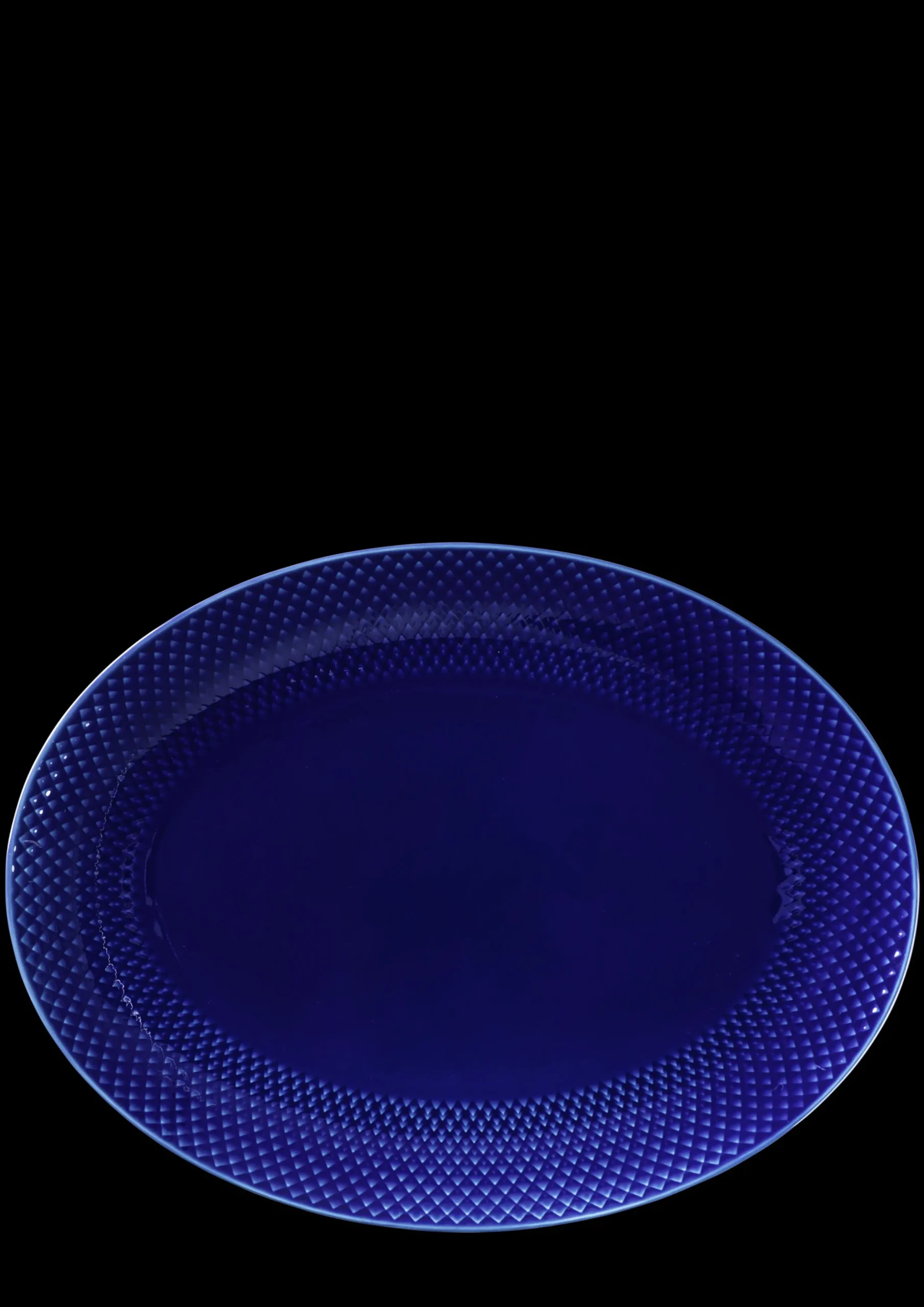 Lyngby Porcelæn Rhombe Color Ovalt serveringsfad mørk blå