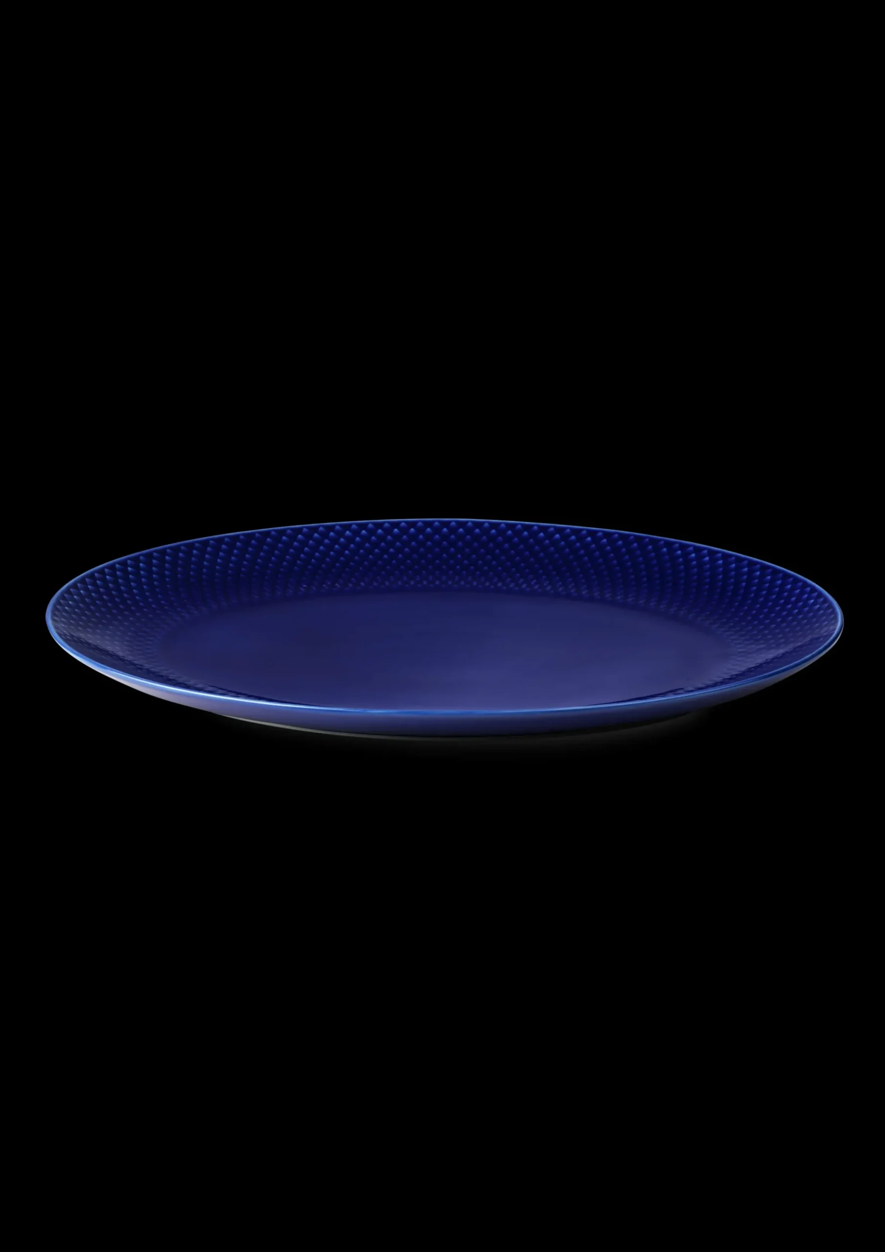 Lyngby Porcelæn Rhombe Color Ovalt serveringsfad mørk blå