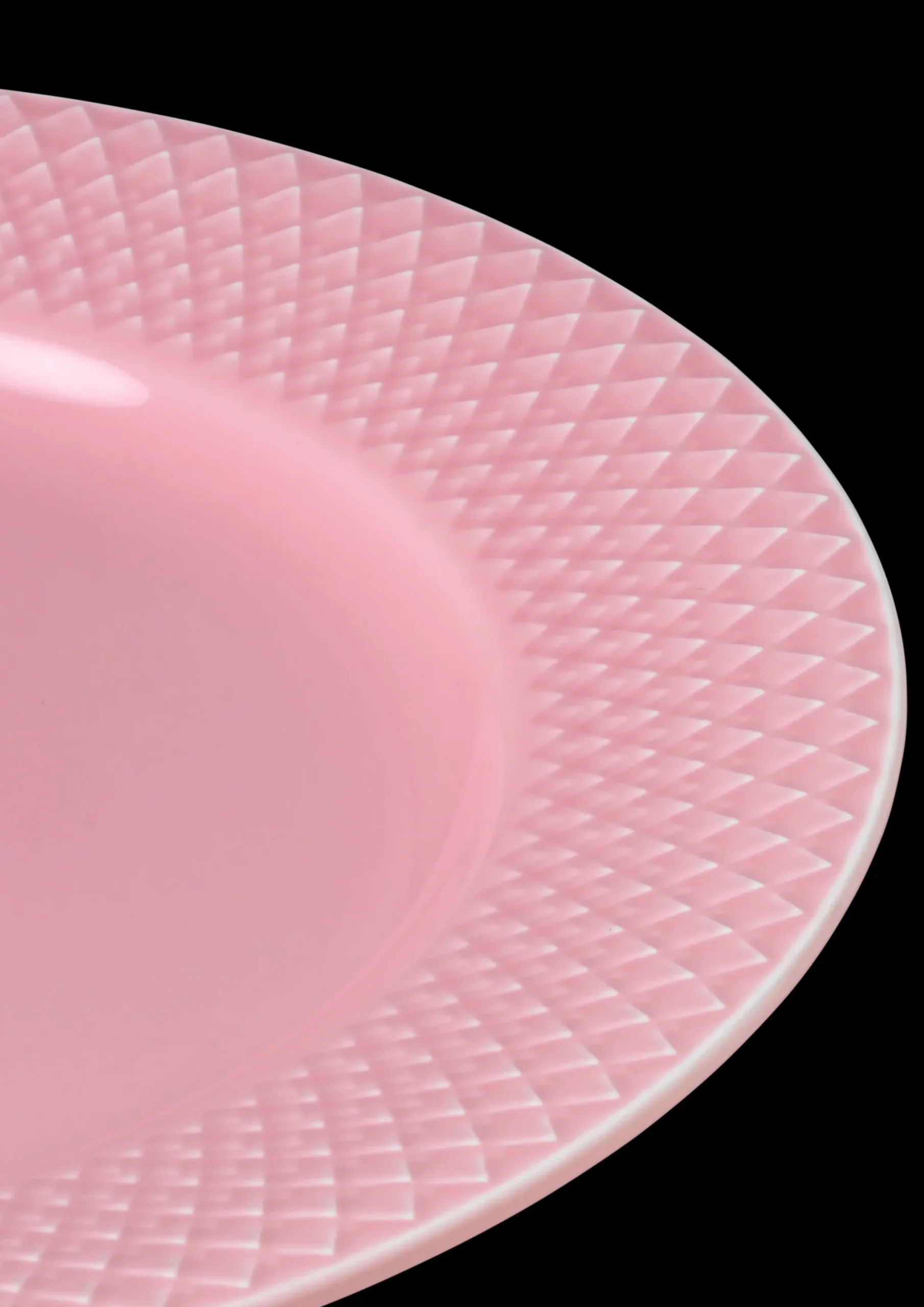 Lyngby Porcelæn Rhombe Color Frokosttallerken Ø21 cm rosa
