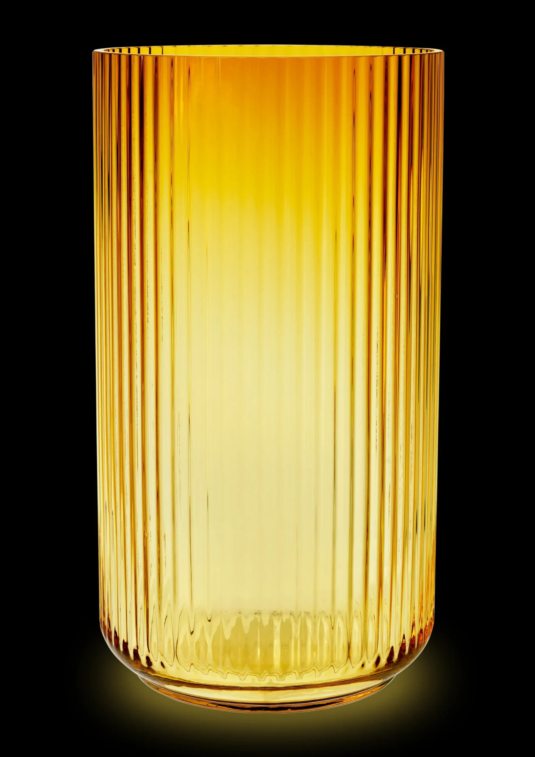 Lyngby Porcelæn Vase H38 cm i gul fra serien Lyngby