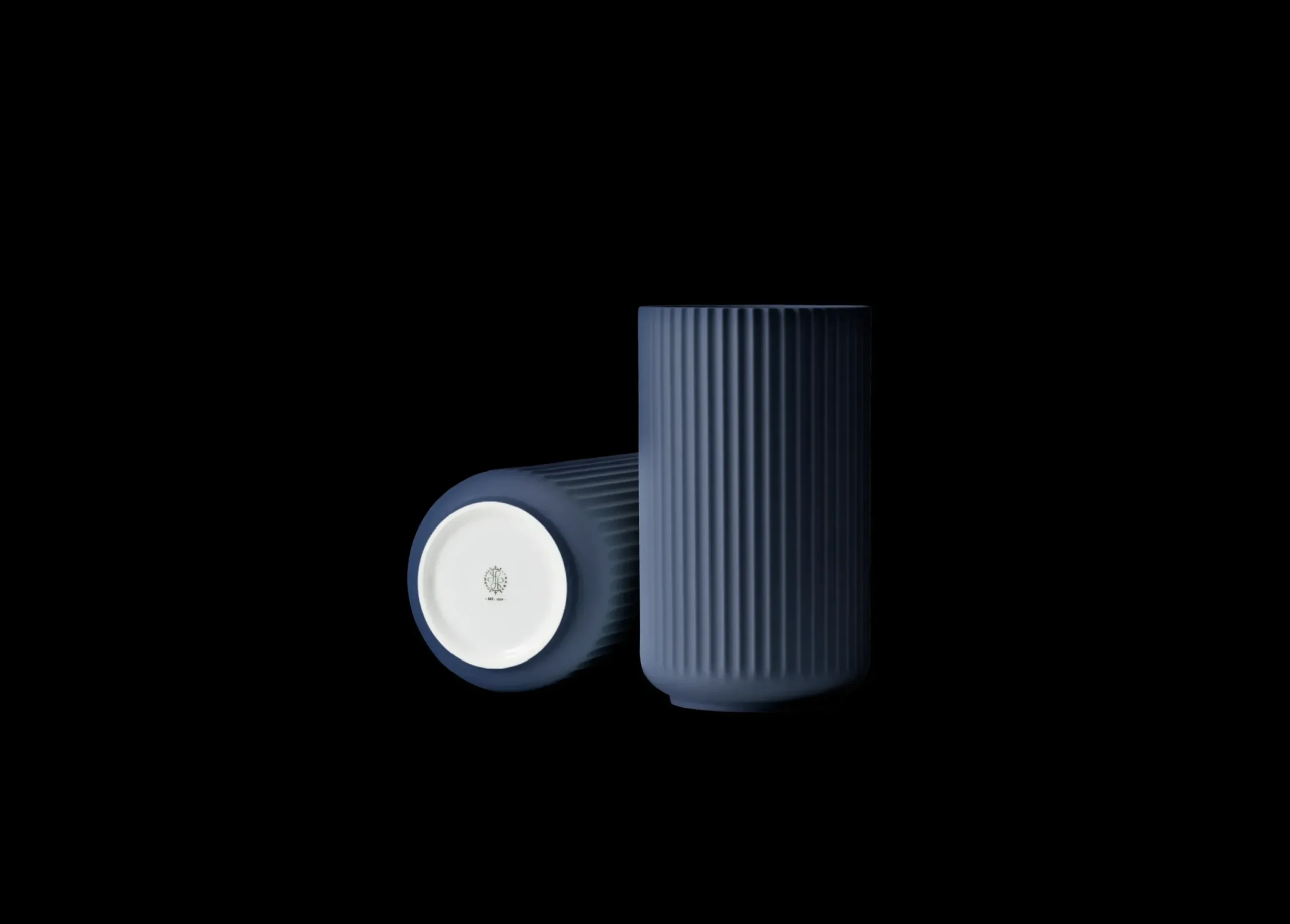Lyngby Vase H25 midnight blue porcelæn