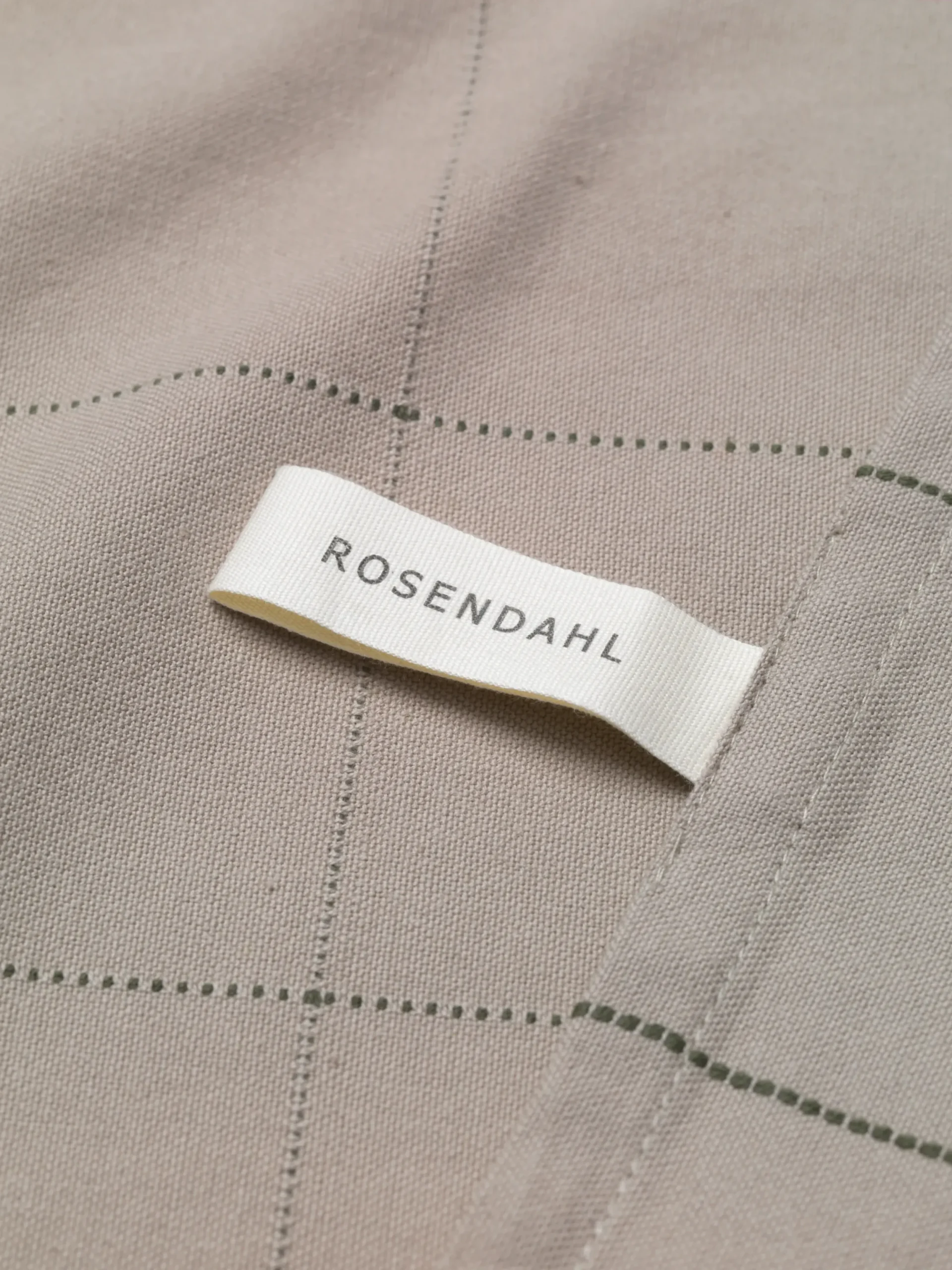 Rosendahl Textiles Gamma Viskestykke mørk sand | Køb her